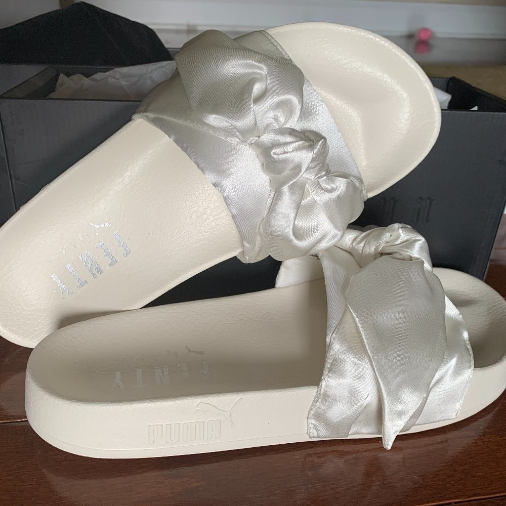 Puma x FENTY Rihanna Bow Slides